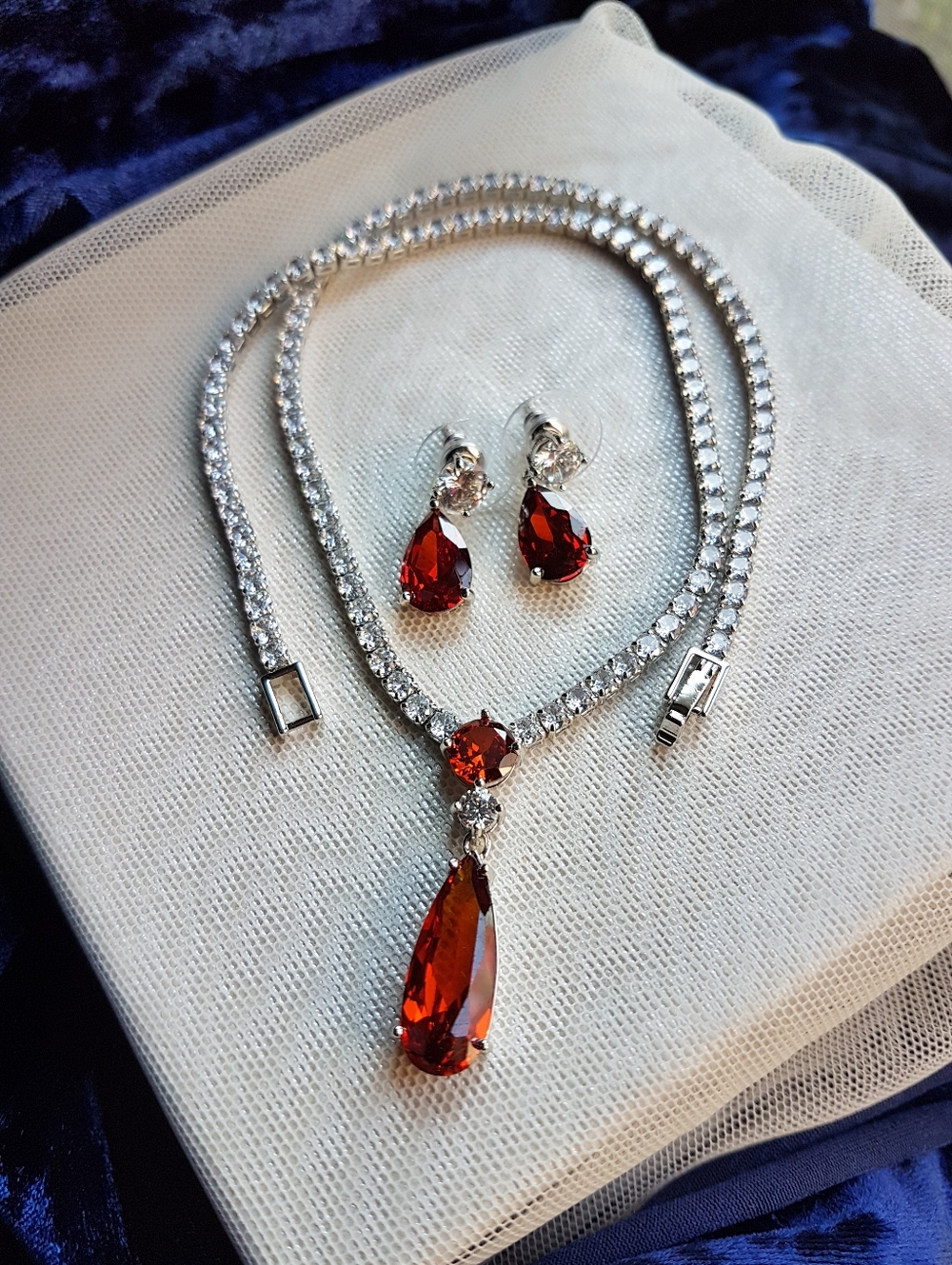 Swarovski Elements Platinum Plated Ruby Red Teardrop Earrings NEW - Picture 12 of 13